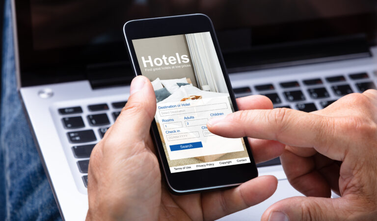 How To Get Deals and Discounts At Hotels